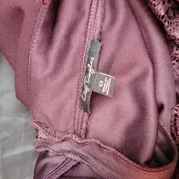 City triangles Lace Back Plum bodycon mini dress Size 13 - Picture 6 of 11